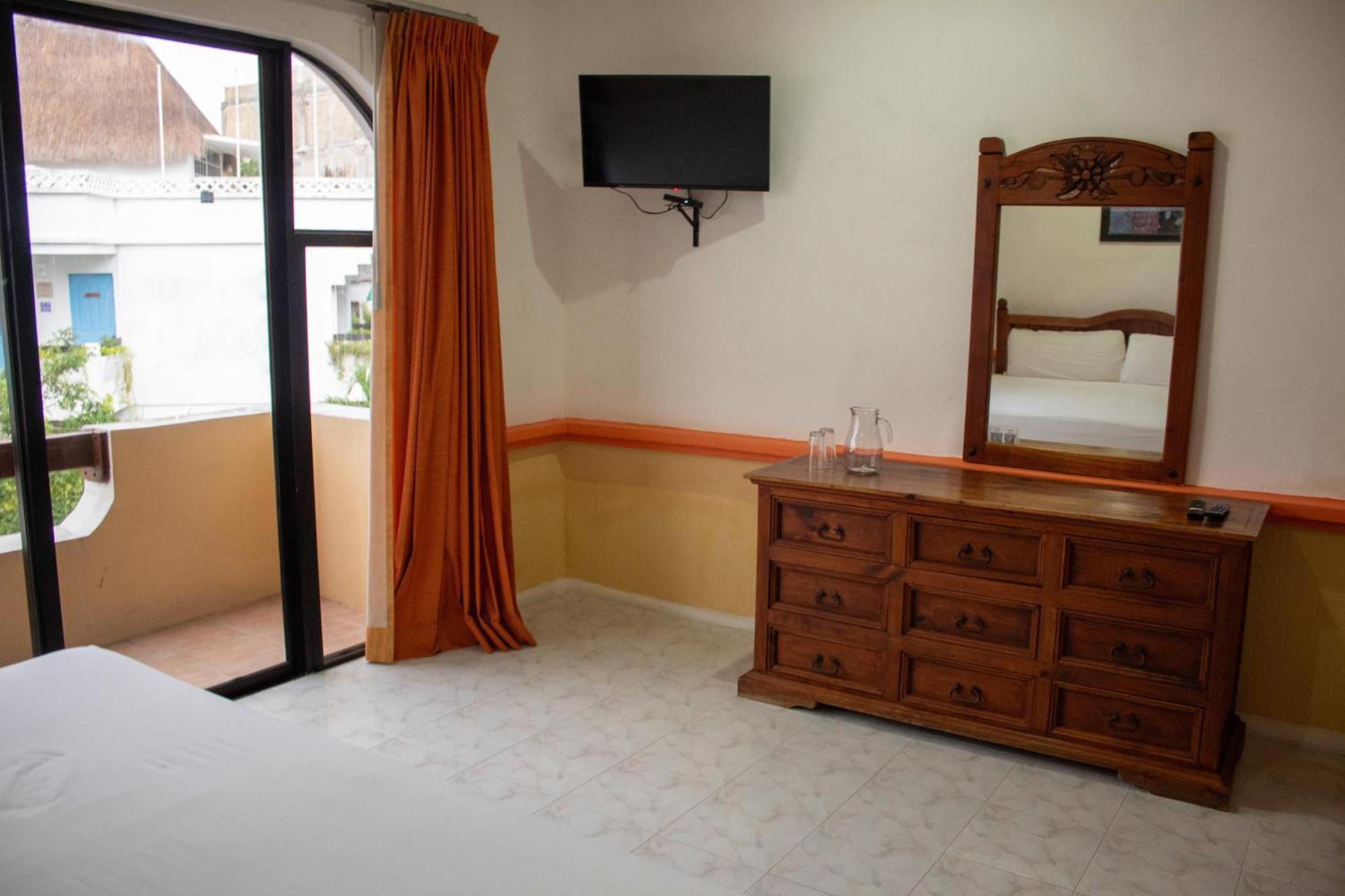 Hotel Vista Caribe 5Ta Av A 5 Pasos De La Playa Playa del Carmen Eksteriør bilde