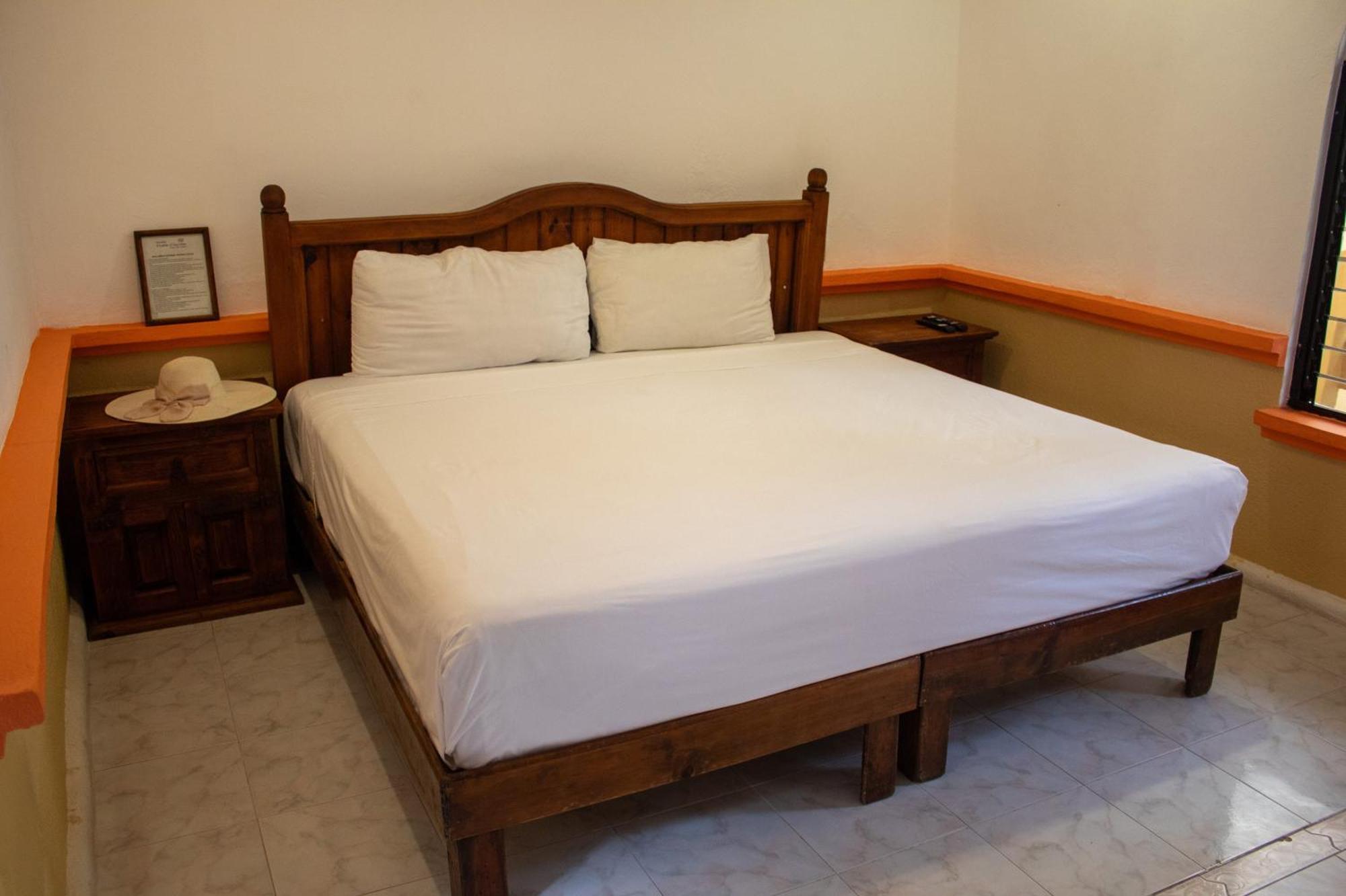Hotel Vista Caribe 5Ta Av A 5 Pasos De La Playa Playa del Carmen Eksteriør bilde