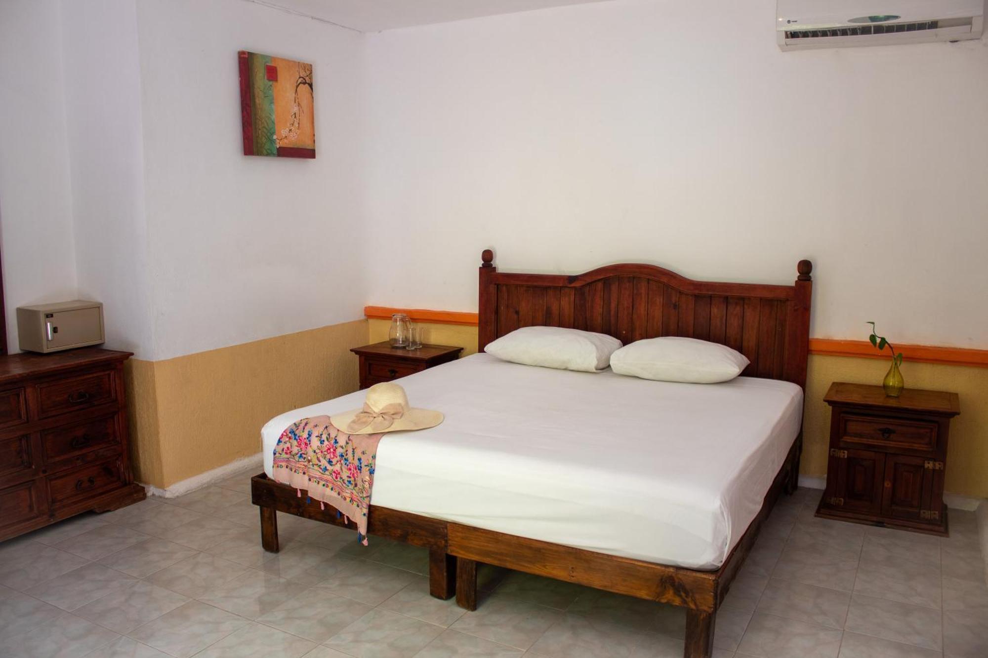 Hotel Vista Caribe 5Ta Av A 5 Pasos De La Playa Playa del Carmen Eksteriør bilde