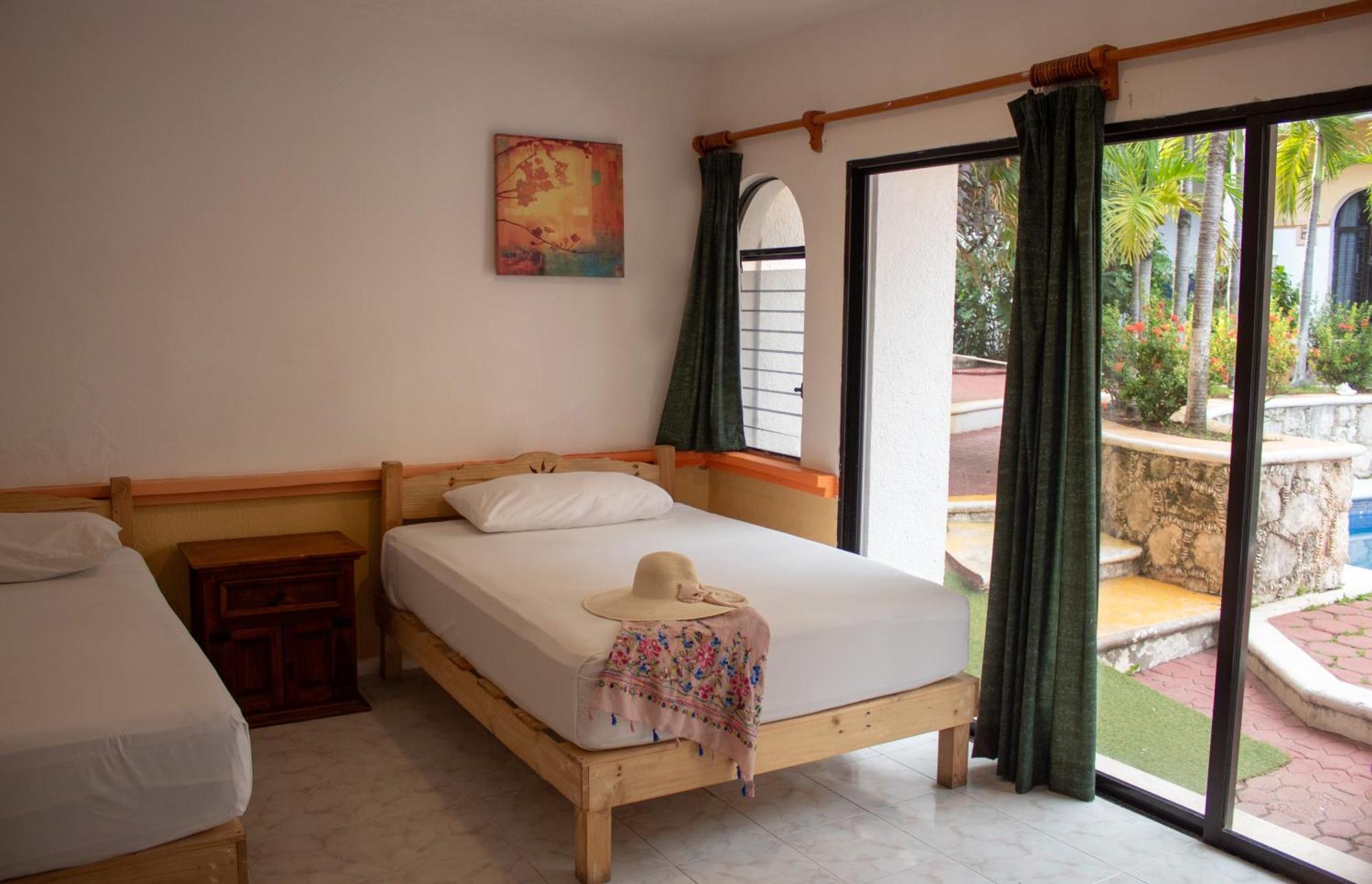 Hotel Vista Caribe 5Ta Av A 5 Pasos De La Playa Playa del Carmen Eksteriør bilde