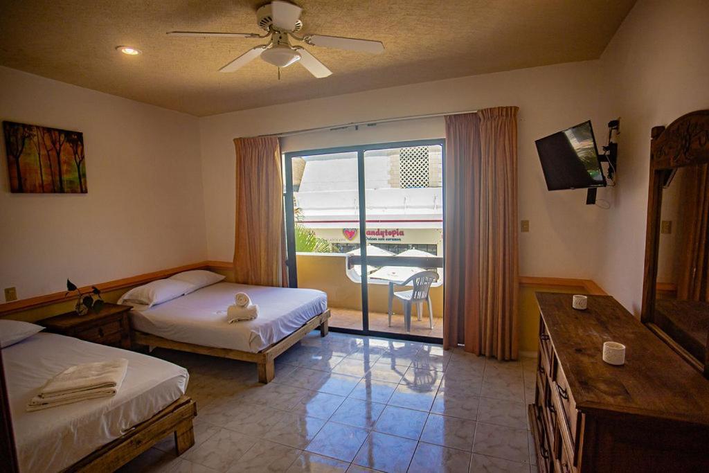Hotel Vista Caribe 5Ta Av A 5 Pasos De La Playa Playa del Carmen Eksteriør bilde